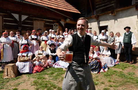 Beranův hostinec v Trávníčku předseda Spolku Dubáci Jan Havelka foto fb